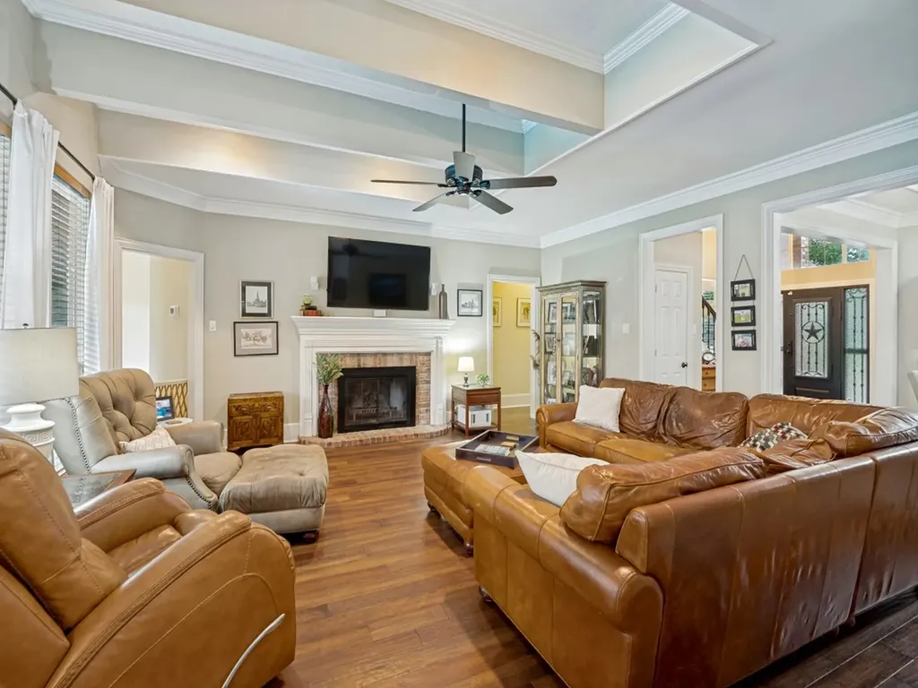 2326 Ox Bow Court Arlington TX 76006