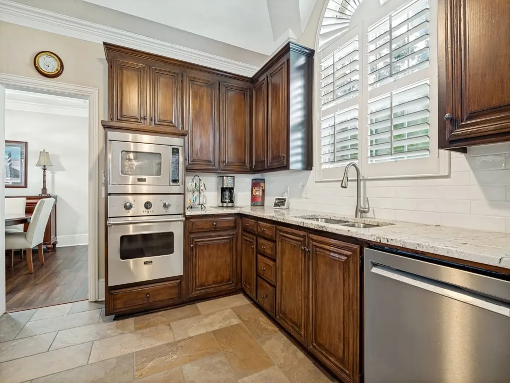 2326 Ox Bow Court Arlington TX 76006