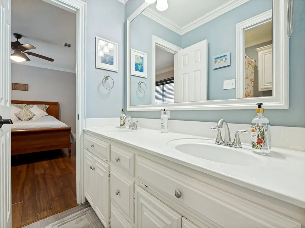 2326 Ox Bow Court Arlington TX 76006