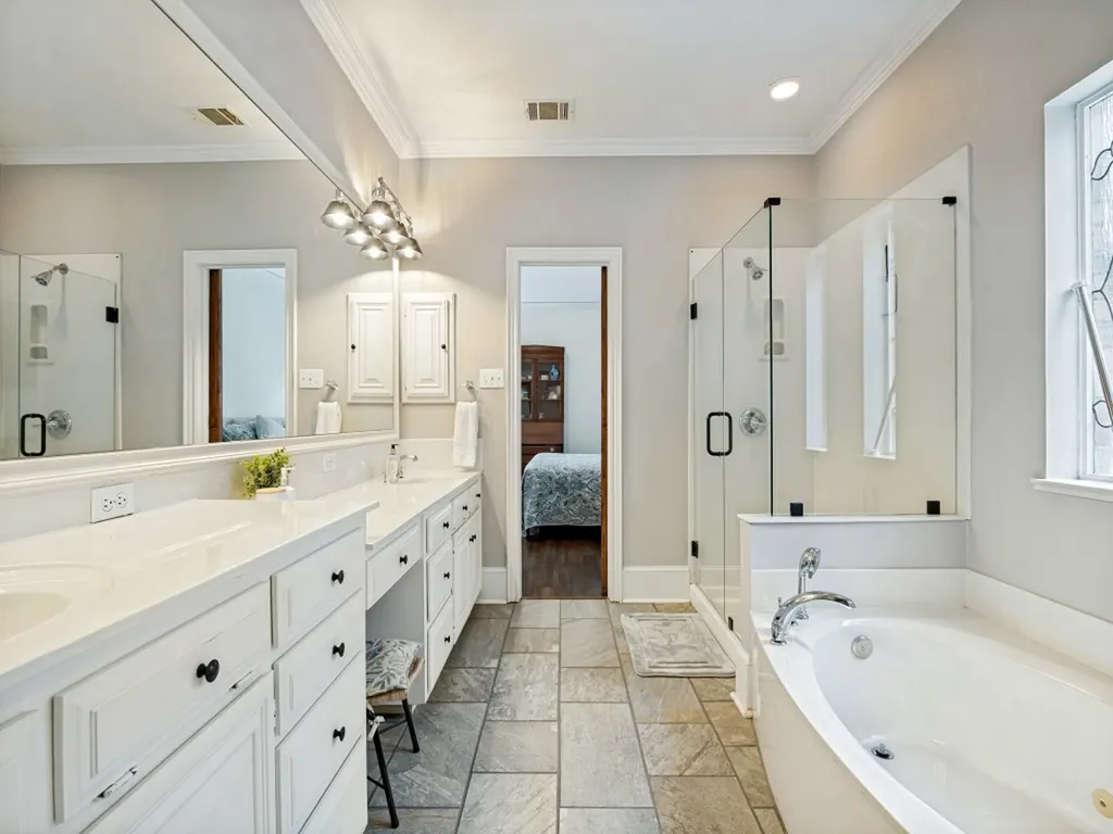 2326 Ox Bow Court Arlington TX 76006