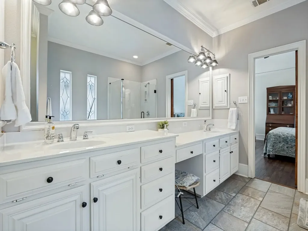 2326 Ox Bow Court Arlington TX 76006