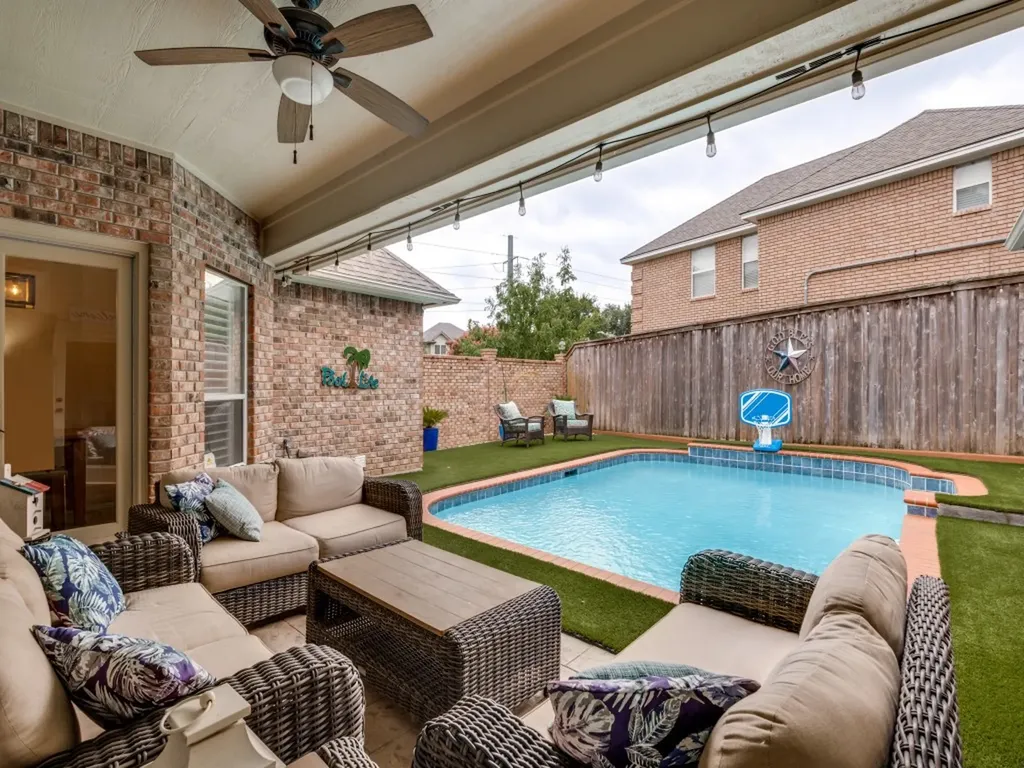 2326 Ox Bow Court Arlington TX 76006