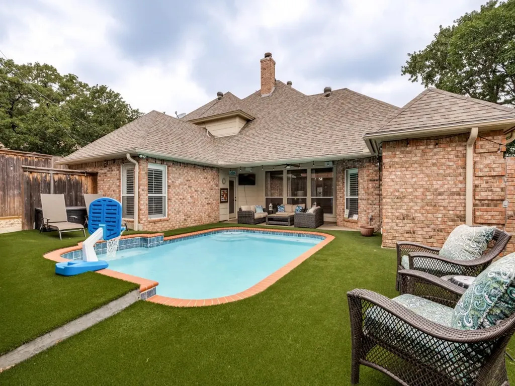 2326 Ox Bow Court Arlington TX 76006