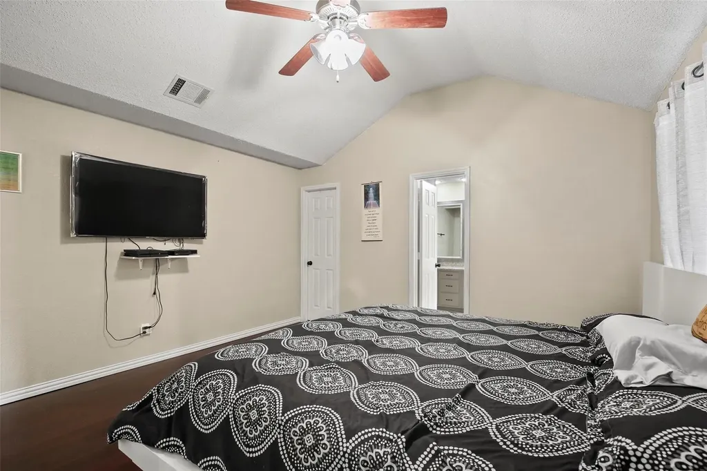 2226 Crystal Creek Lane Garland TX 75040