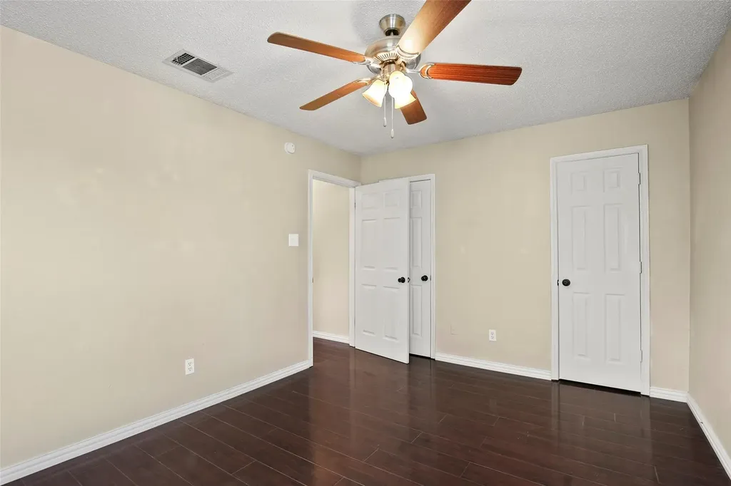 2226 Crystal Creek Lane Garland TX 75040