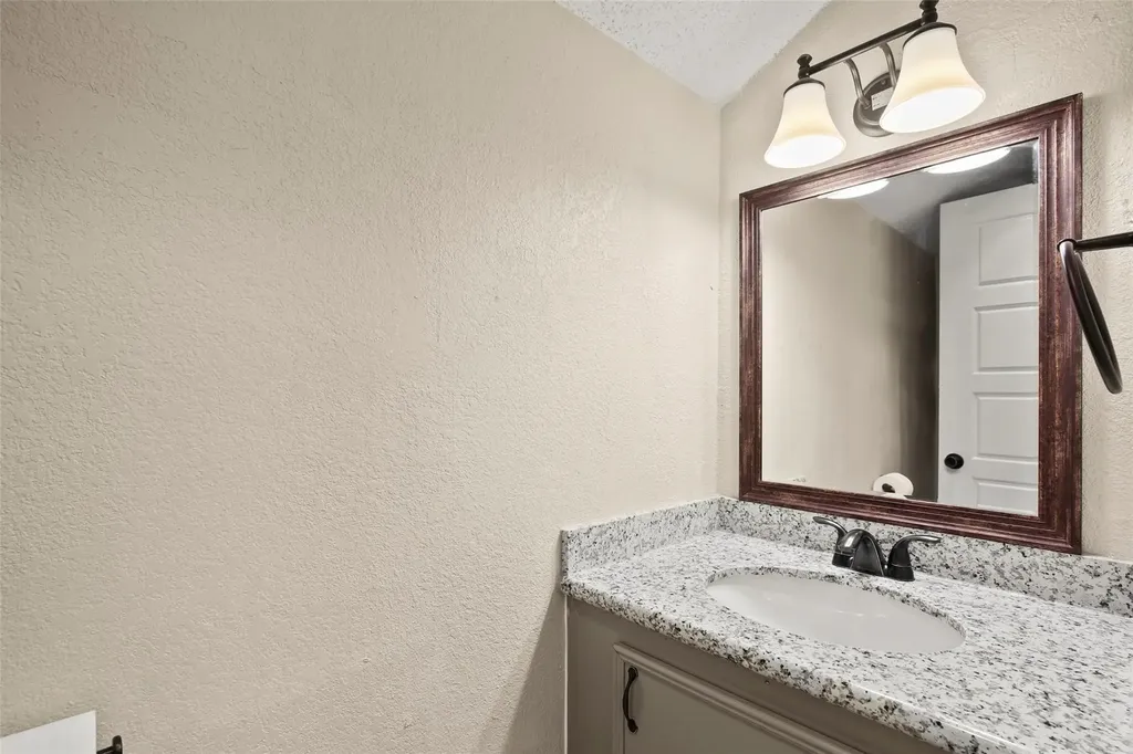 2226 Crystal Creek Lane Garland TX 75040