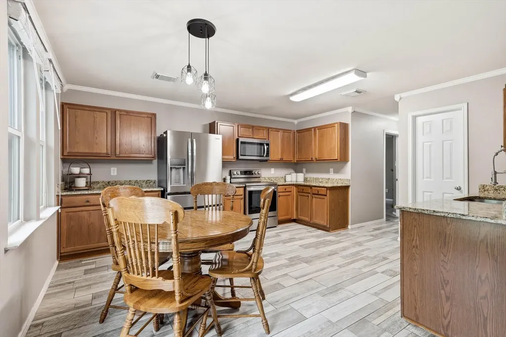 16637 Woodside Drive Fort Worth TX 76247