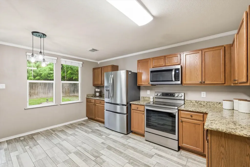 16637 Woodside Drive Fort Worth TX 76247