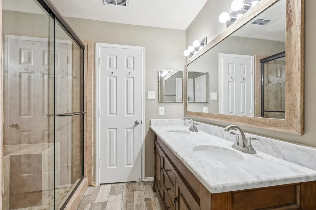 16637 Woodside Drive Fort Worth TX 76247
