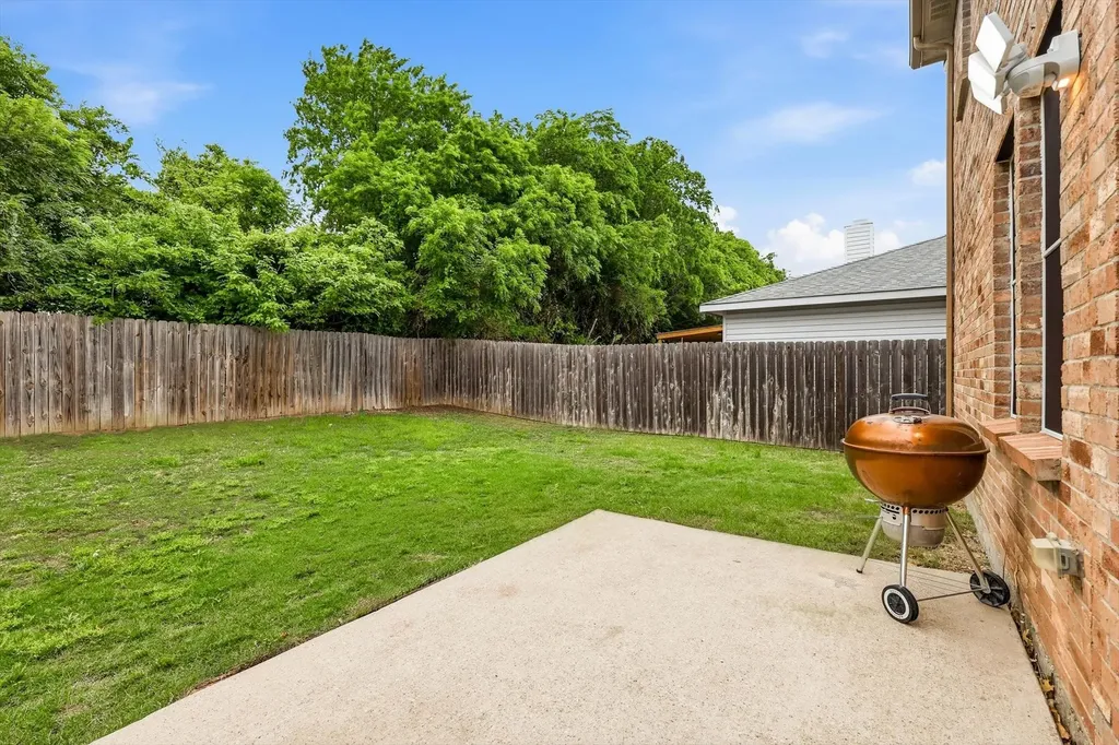 16637 Woodside Drive Fort Worth TX 76247
