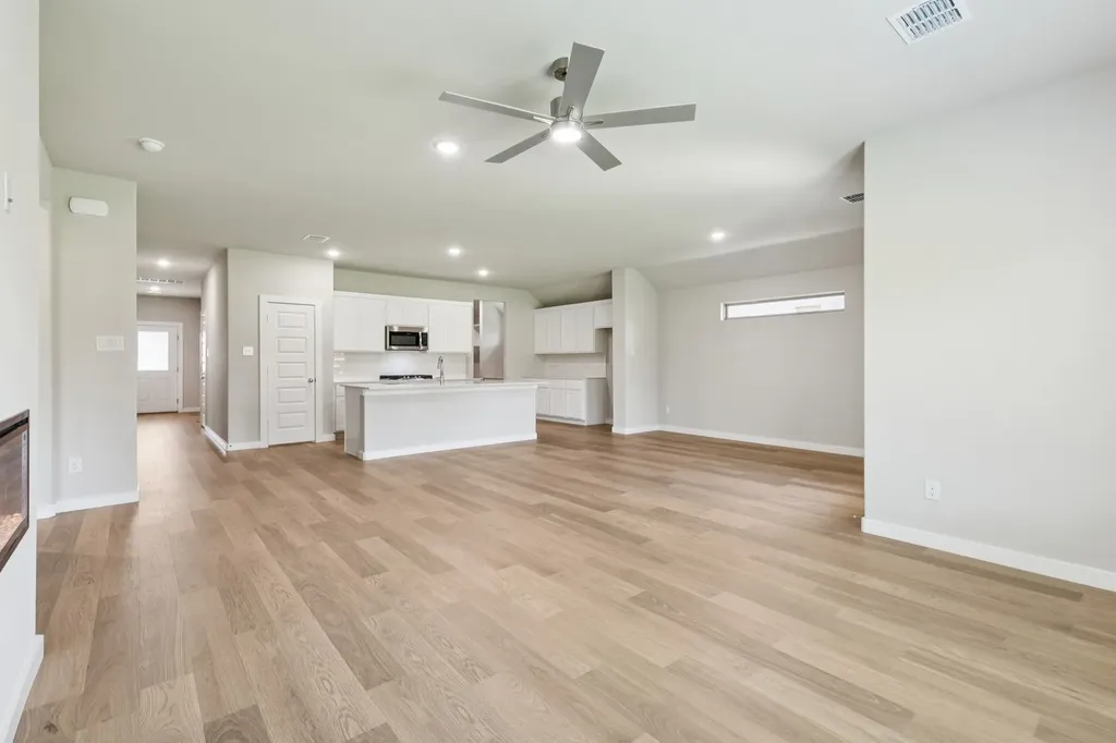 2114 Rowan Drive Gunter TX 75058