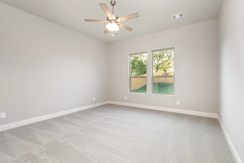 1019 Ella Desoto TX 75115