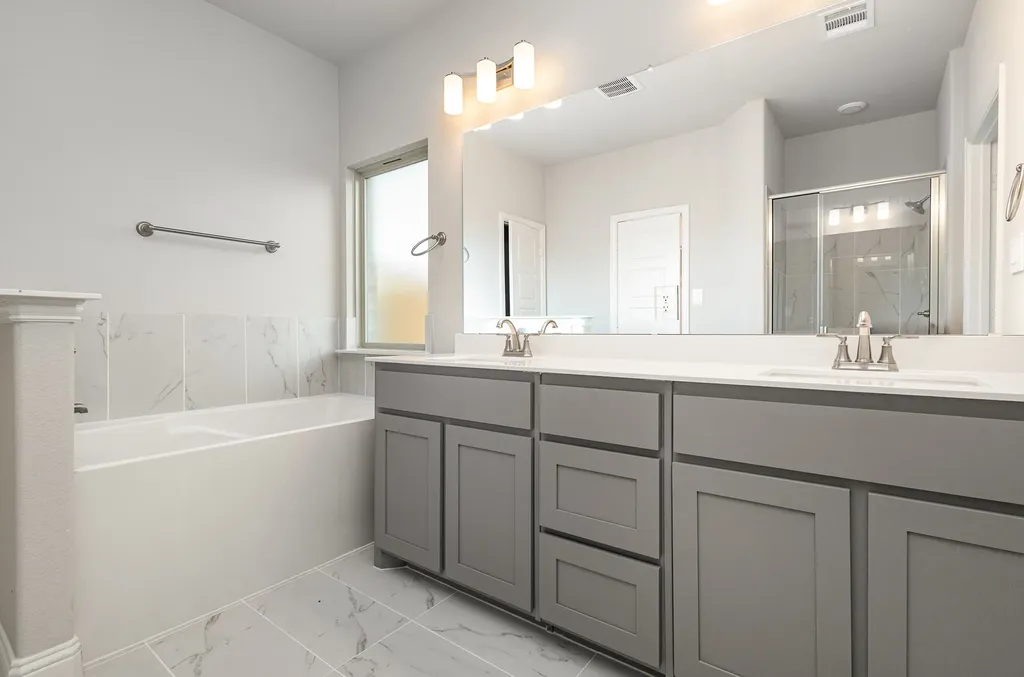 1019 Ella Desoto TX 75115
