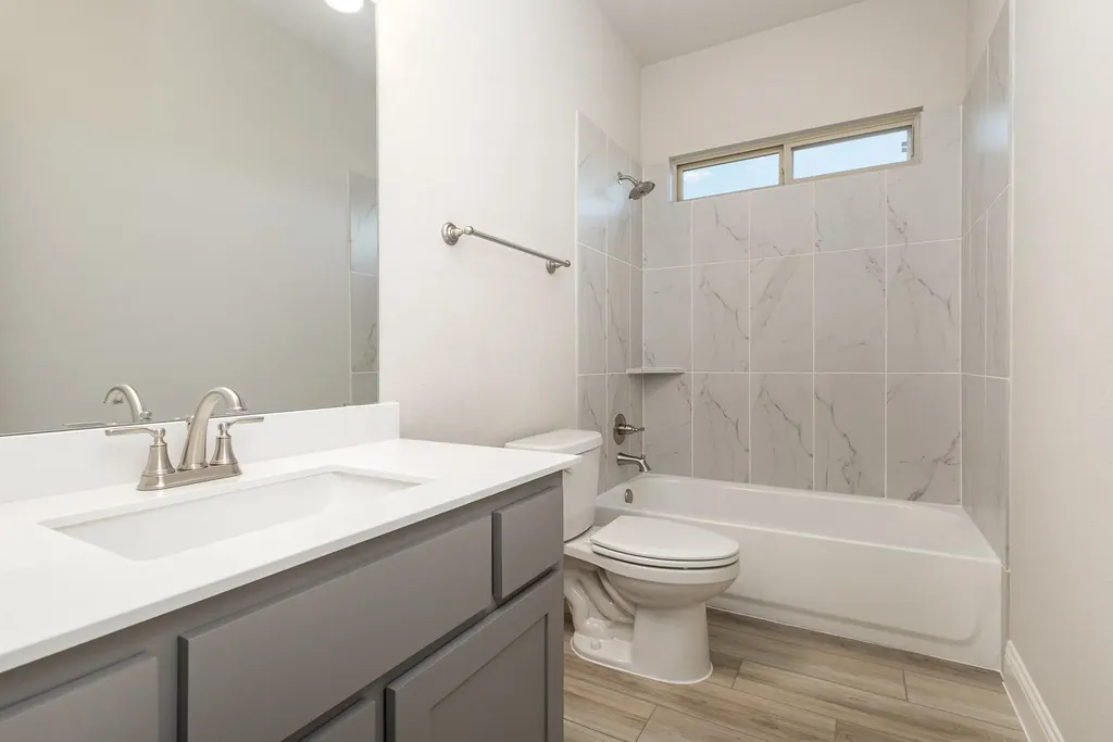 1019 Ella Desoto TX 75115
