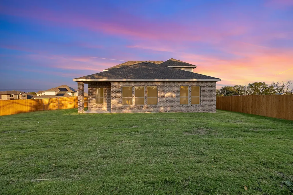 1019 Ella Desoto TX 75115