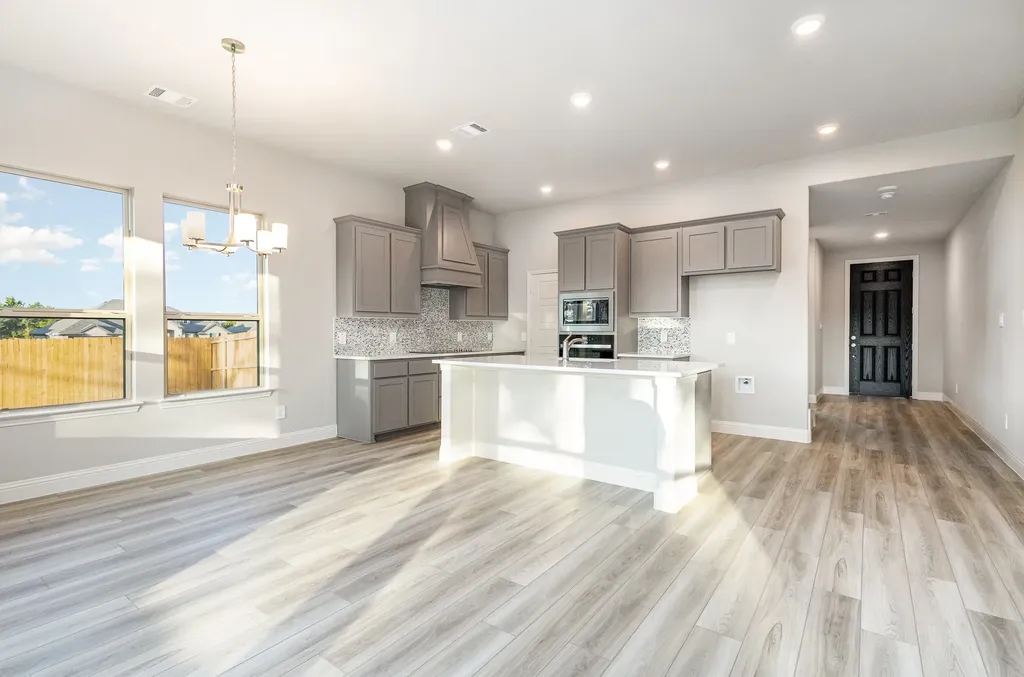 1019 Ella Desoto TX 75115