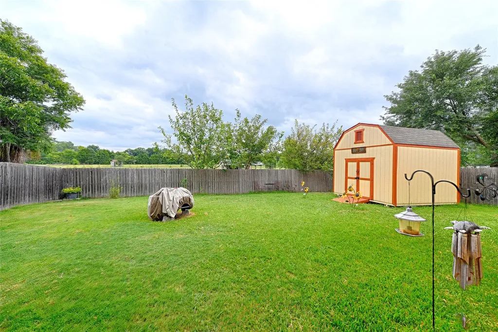 7814 Clairmont Avenue Rowlett TX 75089