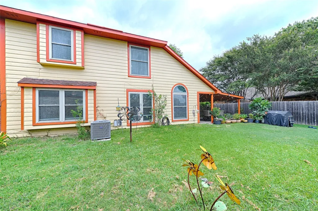 7814 Clairmont Avenue Rowlett TX 75089