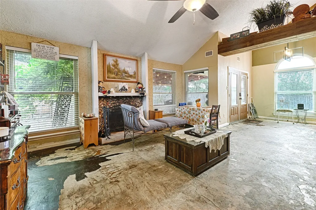 7814 Clairmont Avenue Rowlett TX 75089