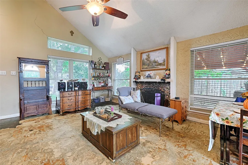 7814 Clairmont Avenue Rowlett TX 75089