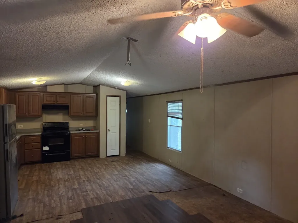 126 Tipps Road Whitesboro TX 76273