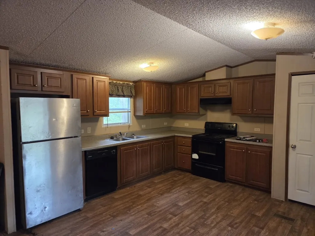 126 Tipps Road Whitesboro TX 76273