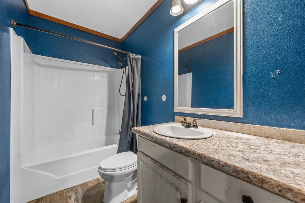 284 Bubert Lane Mcgregor TX 76657