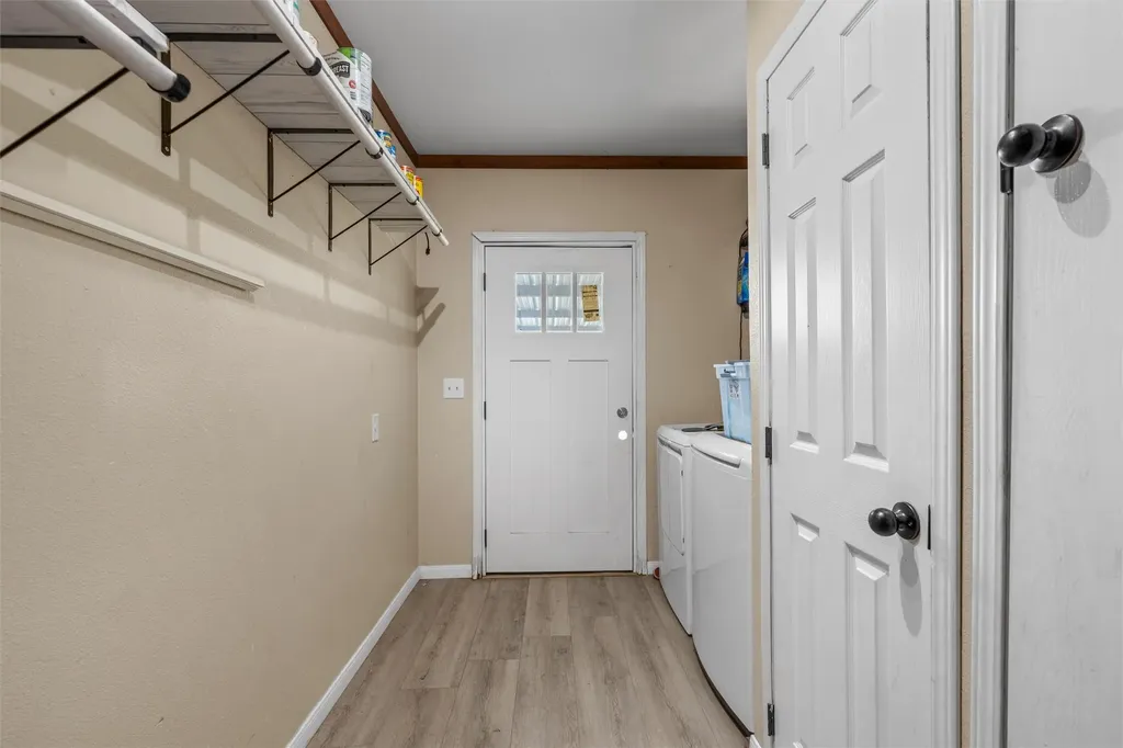284 Bubert Lane Mcgregor TX 76657
