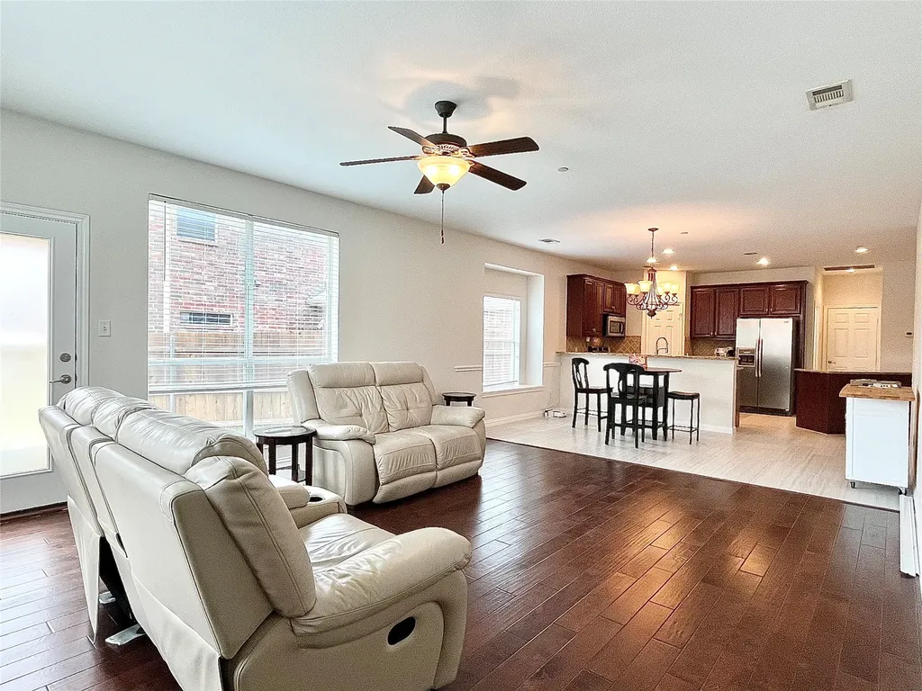 2204 Paige Court Carrollton TX 75006