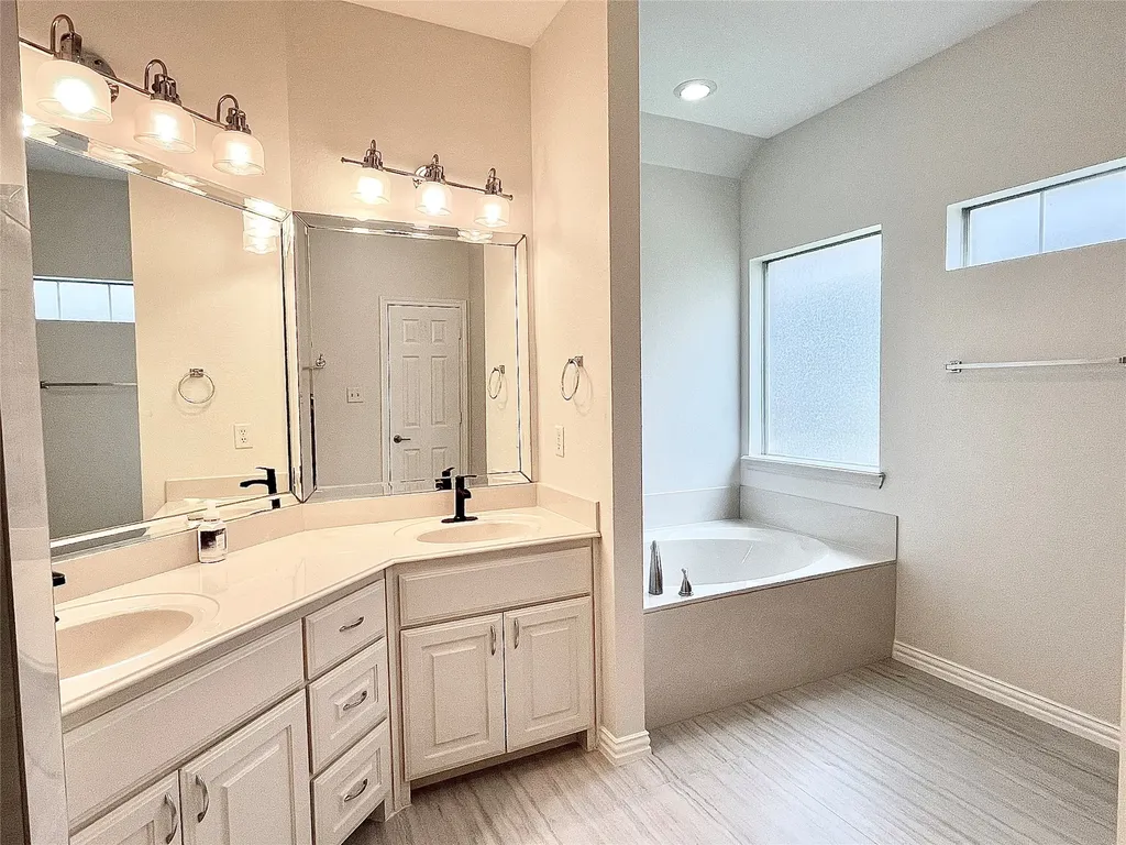 2204 Paige Court Carrollton TX 75006