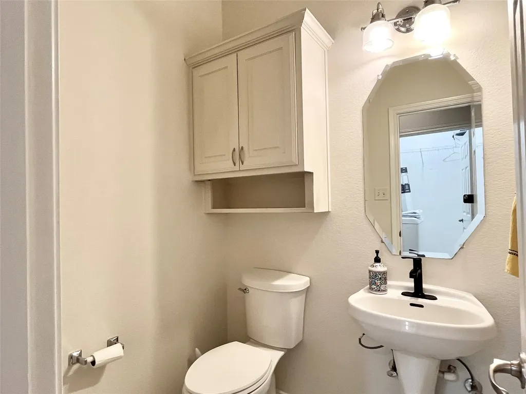 2204 Paige Court Carrollton TX 75006