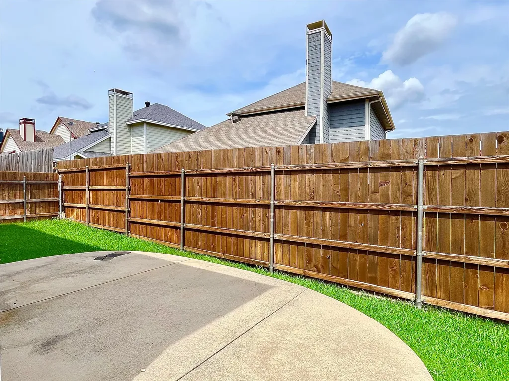 2204 Paige Court Carrollton TX 75006