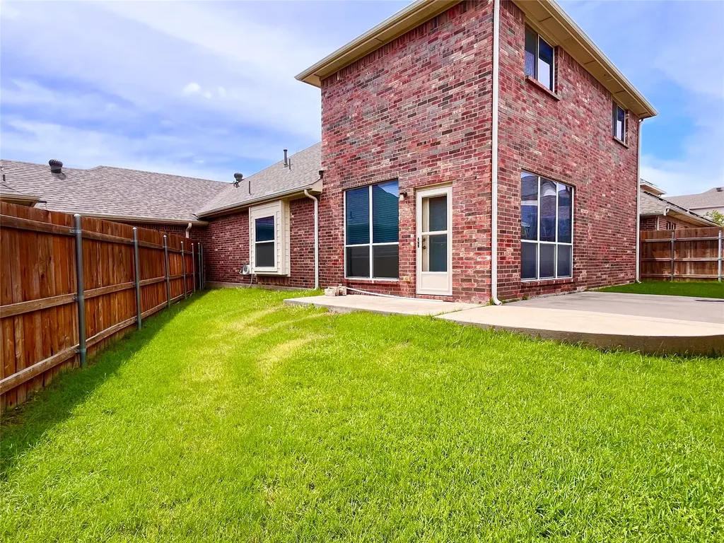 2204 Paige Court Carrollton TX 75006