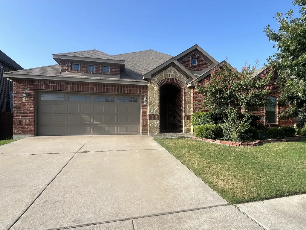 348 Bessie Coleman Boulevard Waxahachie TX 75165