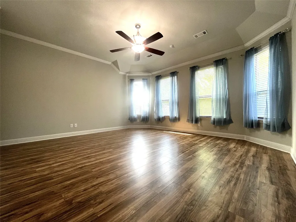 348 Bessie Coleman Boulevard Waxahachie TX 75165