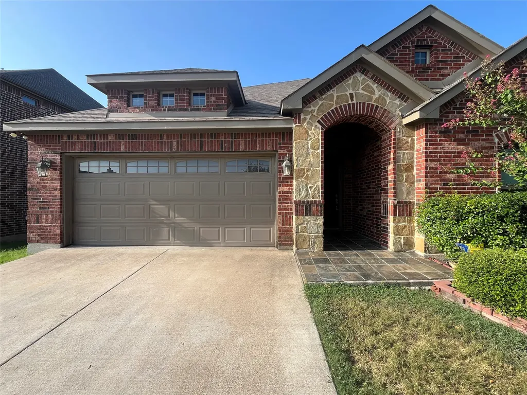 348 Bessie Coleman Boulevard Waxahachie TX 75165