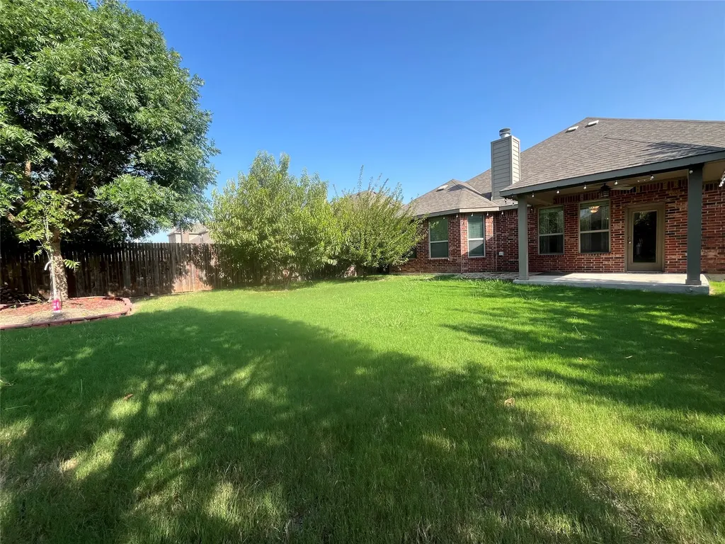348 Bessie Coleman Boulevard Waxahachie TX 75165