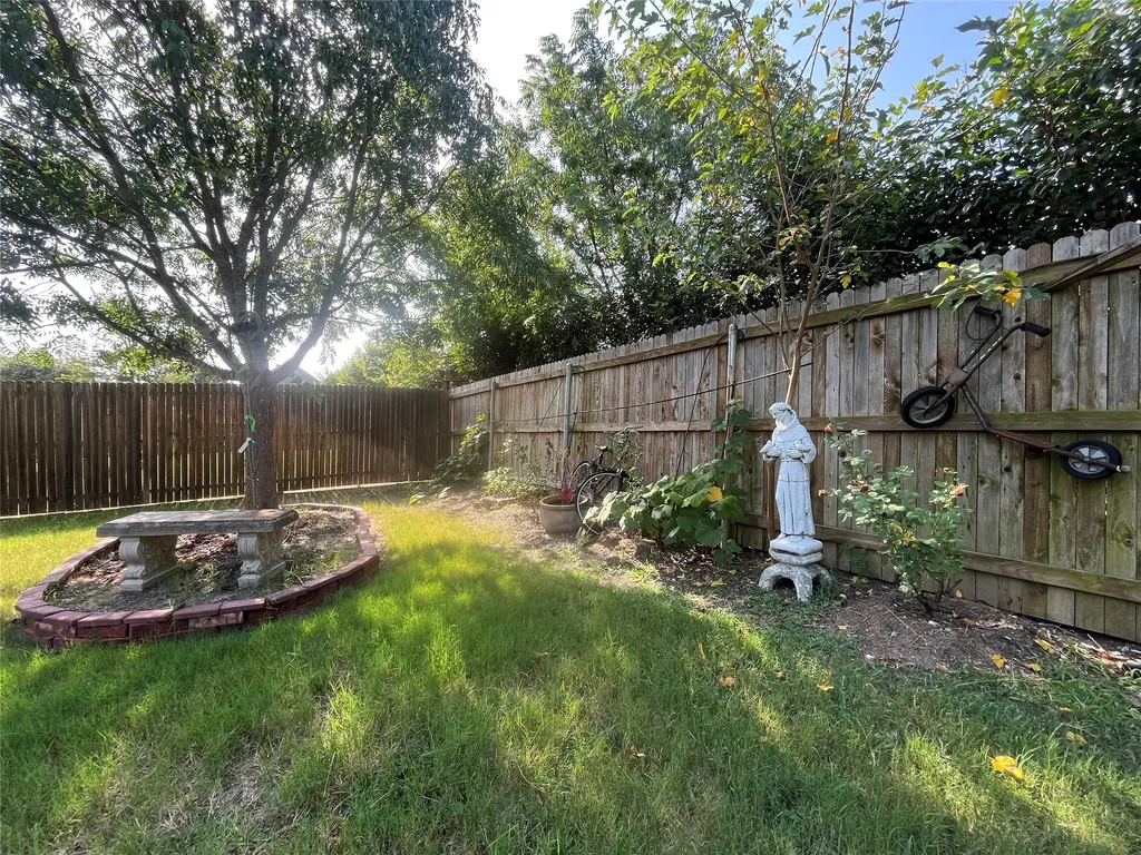 348 Bessie Coleman Boulevard Waxahachie TX 75165