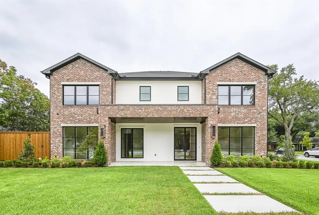 3304 Royal Lane Dallas TX 75229