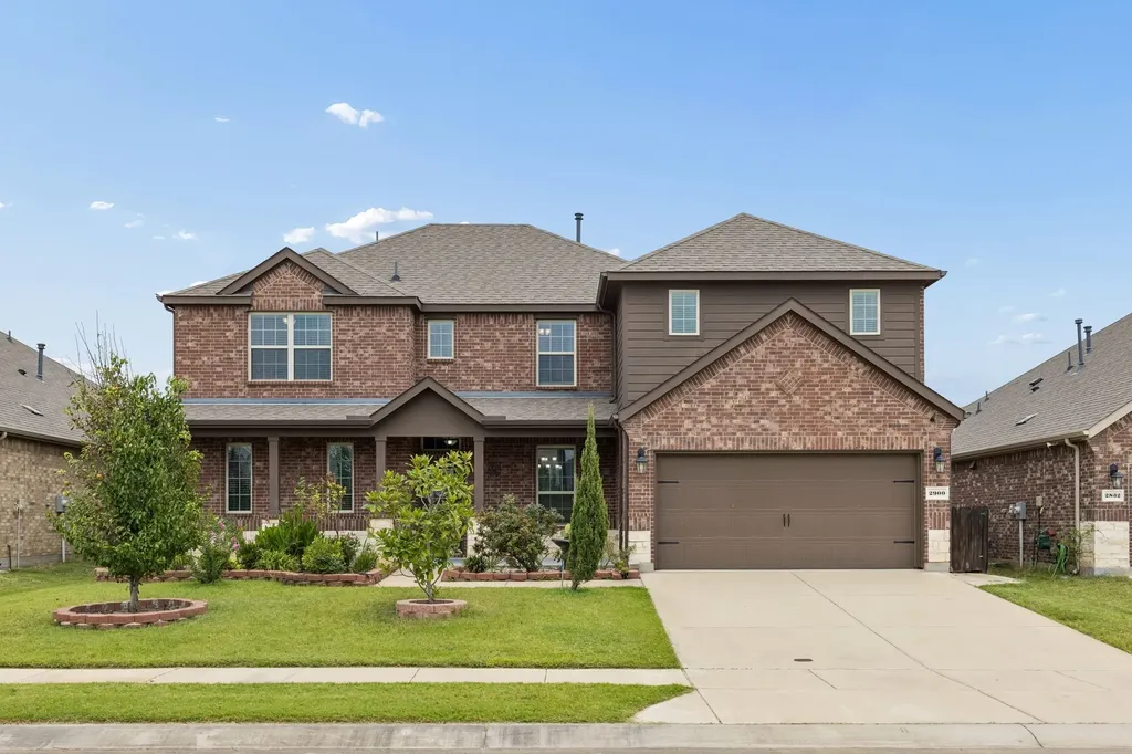 2900 Half Moon Road Aubrey TX 76227