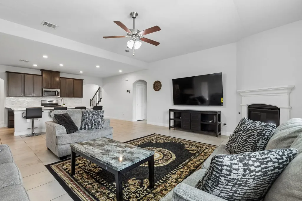 2900 Half Moon Road Aubrey TX 76227