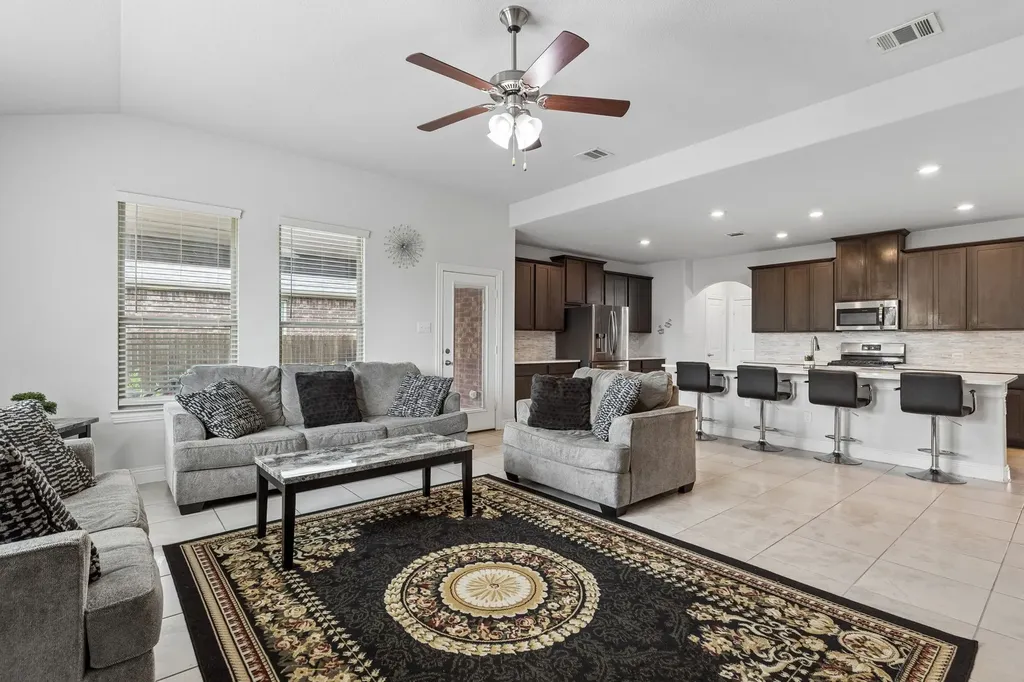 2900 Half Moon Road Aubrey TX 76227