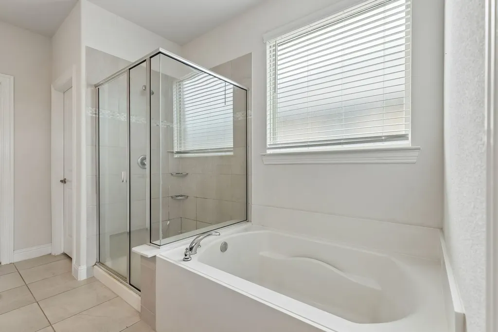 2900 Half Moon Road Aubrey TX 76227