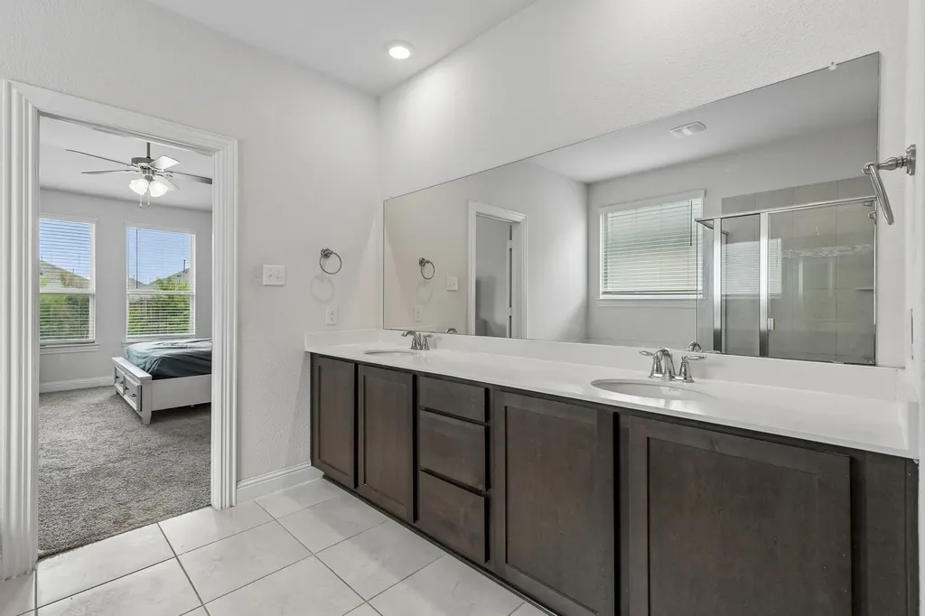 2900 Half Moon Road Aubrey TX 76227