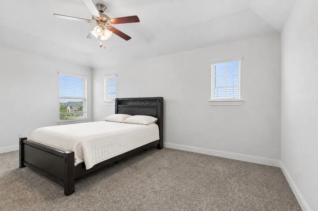 2900 Half Moon Road Aubrey TX 76227
