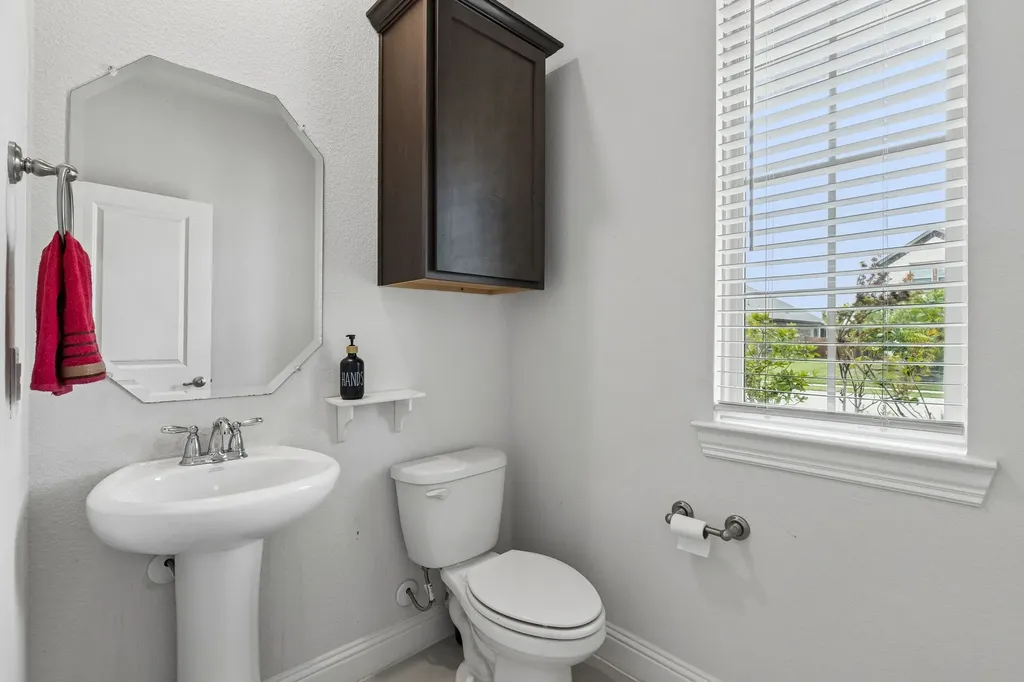 2900 Half Moon Road Aubrey TX 76227