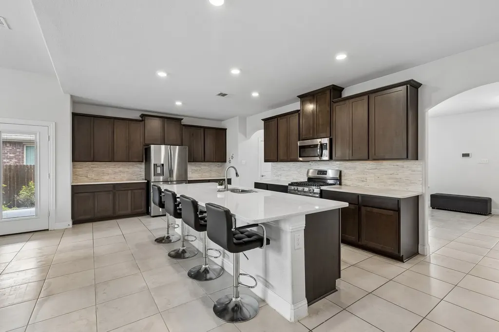 2900 Half Moon Road Aubrey TX 76227