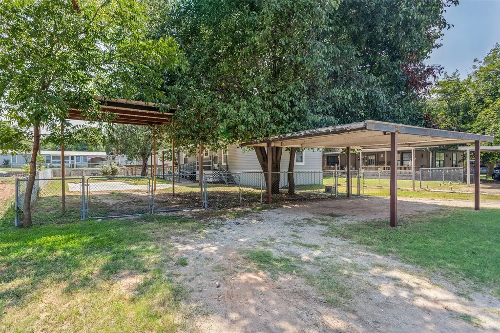 3616 Pecan Grove Court Granbury TX 76048