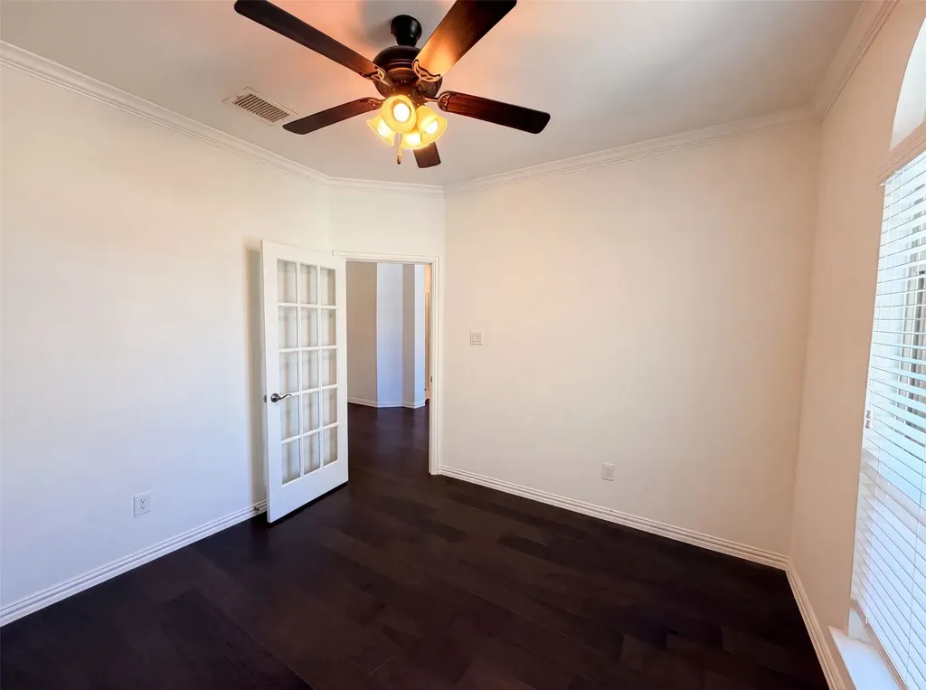 4305 Curlew Lane Garland TX 75043