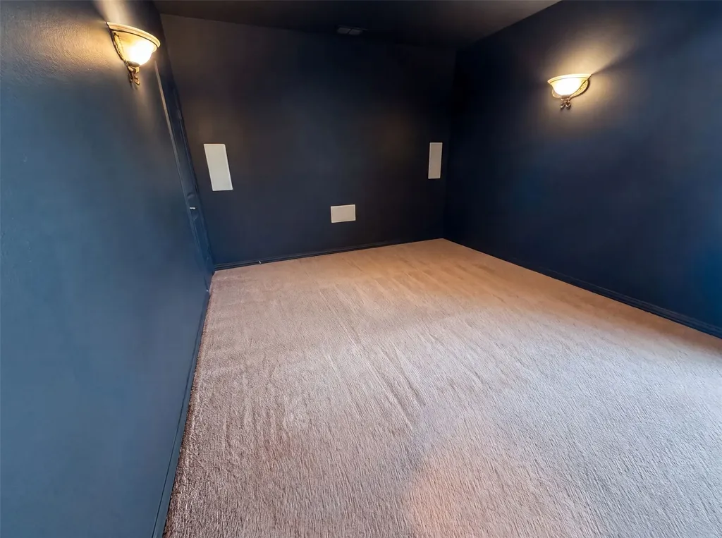 4305 Curlew Lane Garland TX 75043